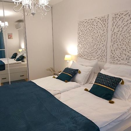 Beachfront Fontana 20 Budva Exterior photo